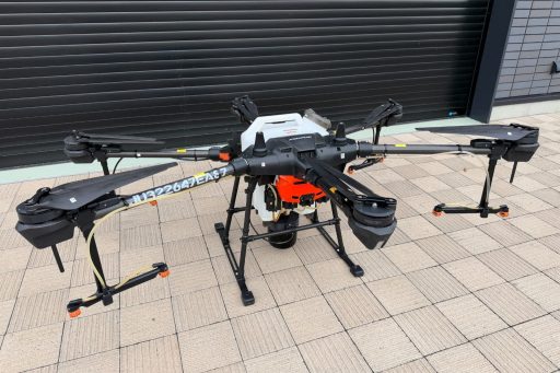 農業用ドローンの液だれ防止カバーを3Dプリントで製作｜下部センサーへの付着を防止